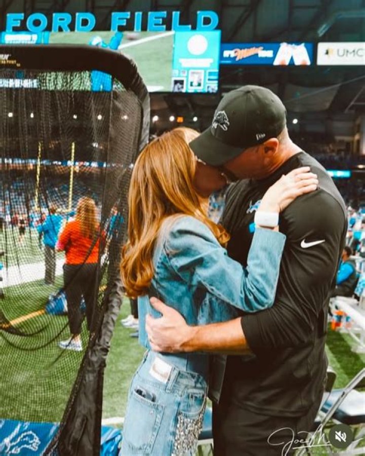 Unveiling the Life of Dan Campbell's Wife, Holly