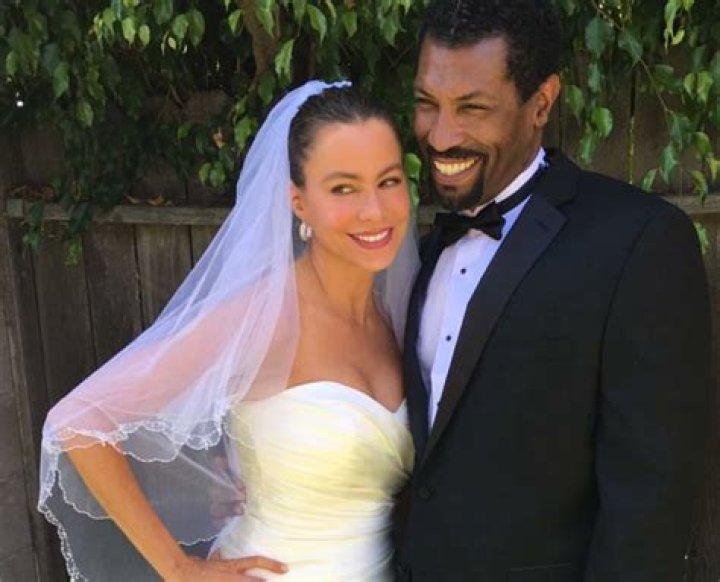 Discovering the Life of Deon Cole's Wife