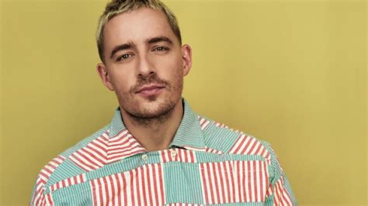 Discovering Dermot Kennedy: The Height of a Rising Star