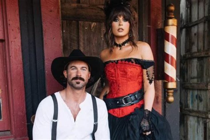 Exploring the Ella Langley and Riley Green Relationship