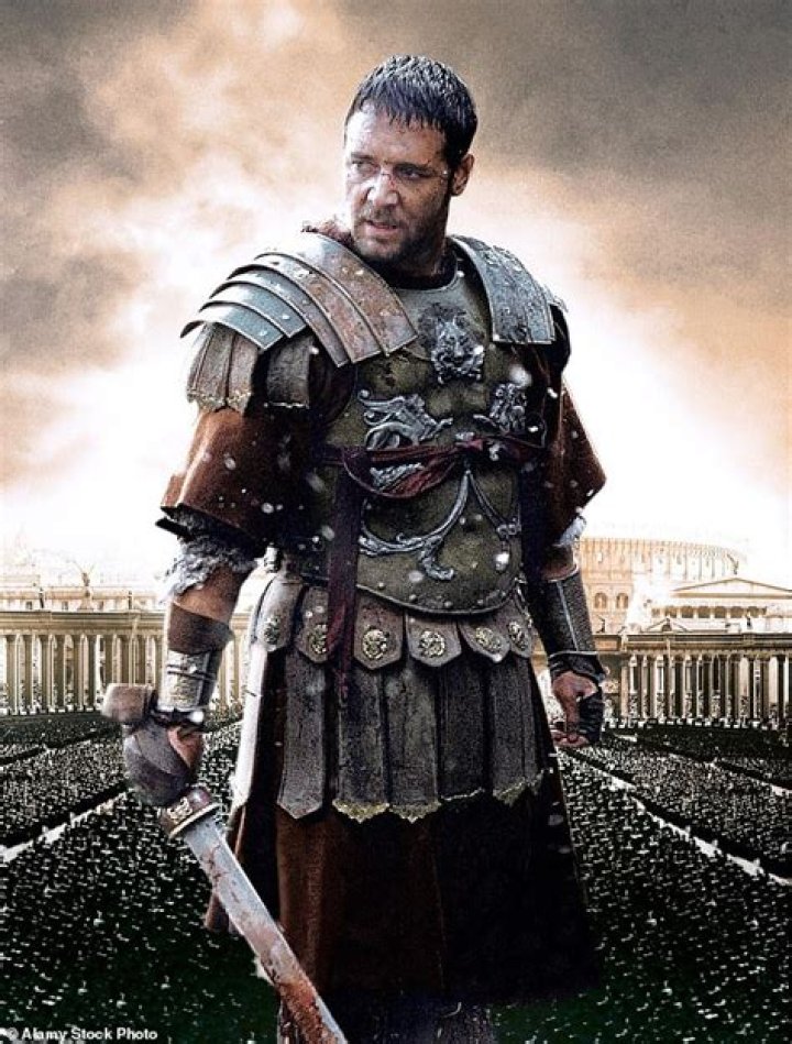 Unveiling the Legend: Gladiator Russell Crowe