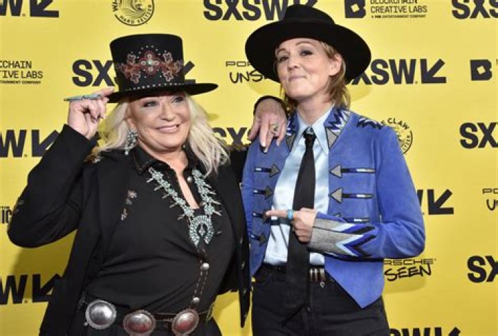 Discovering the Height of Tanya Tucker: A Closer Look at the Country Legend
