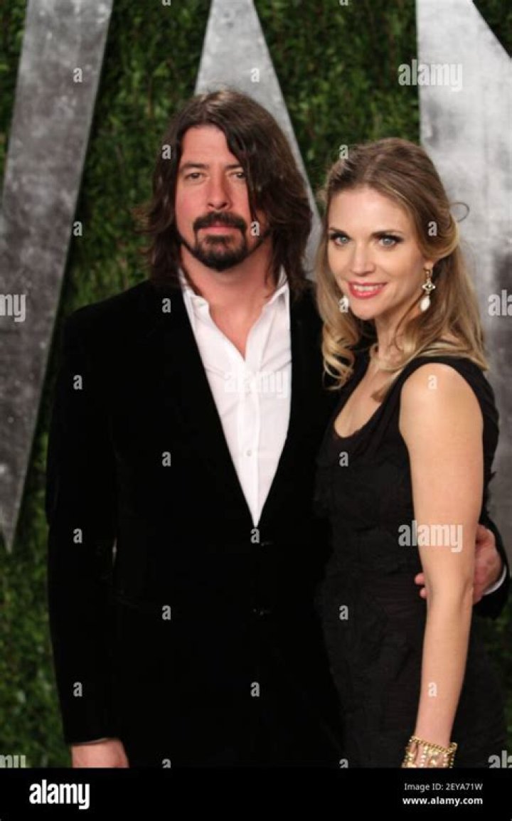 Unveiling the Connection: Jennifer Youngblood and Dave Grohl Pictures