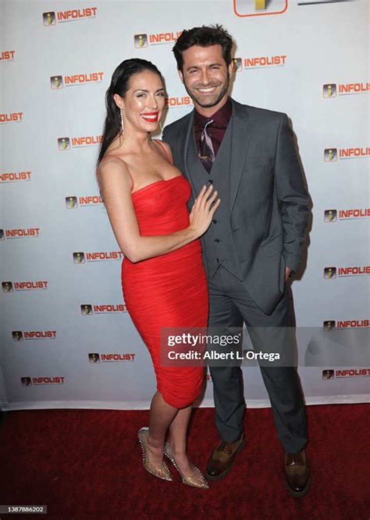 Jonathan Stoddard and His Wife Taylor Watson: A Love Story