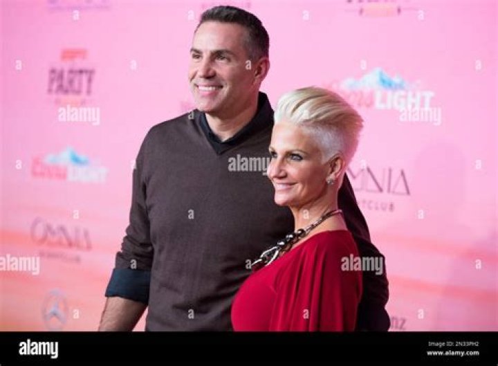 Kurt Warner: The Political Party Influence of a Football Legend
