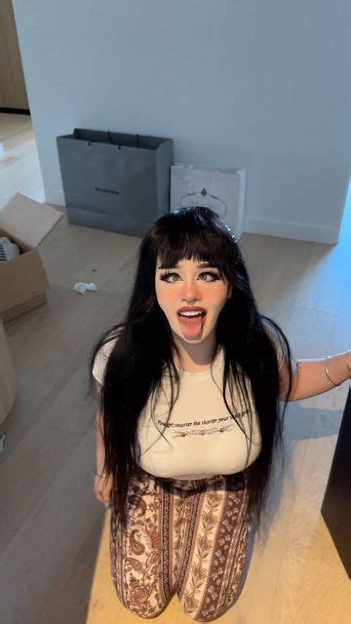 Lara Rose: Unveiling the Leaks and the Woman Behind the Name