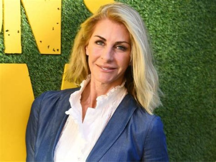 Exploring the Wealth of Lisa Hogan: An Insight into Her Net Worth