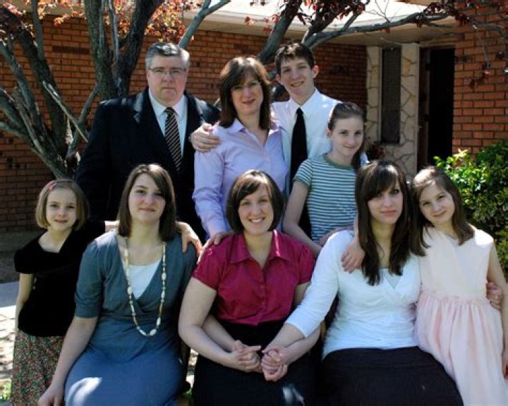 Tara Westover's Family Photos: A Glimpse into Her Life